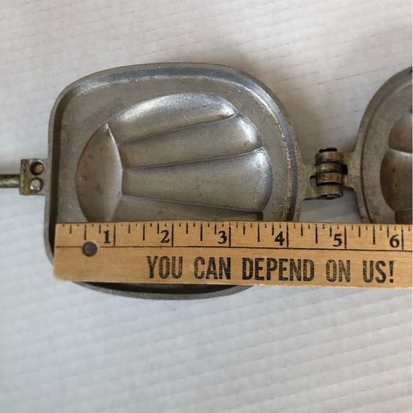 Vtg Cuisor Metal Sandwich Maker - Picture 12 of 16